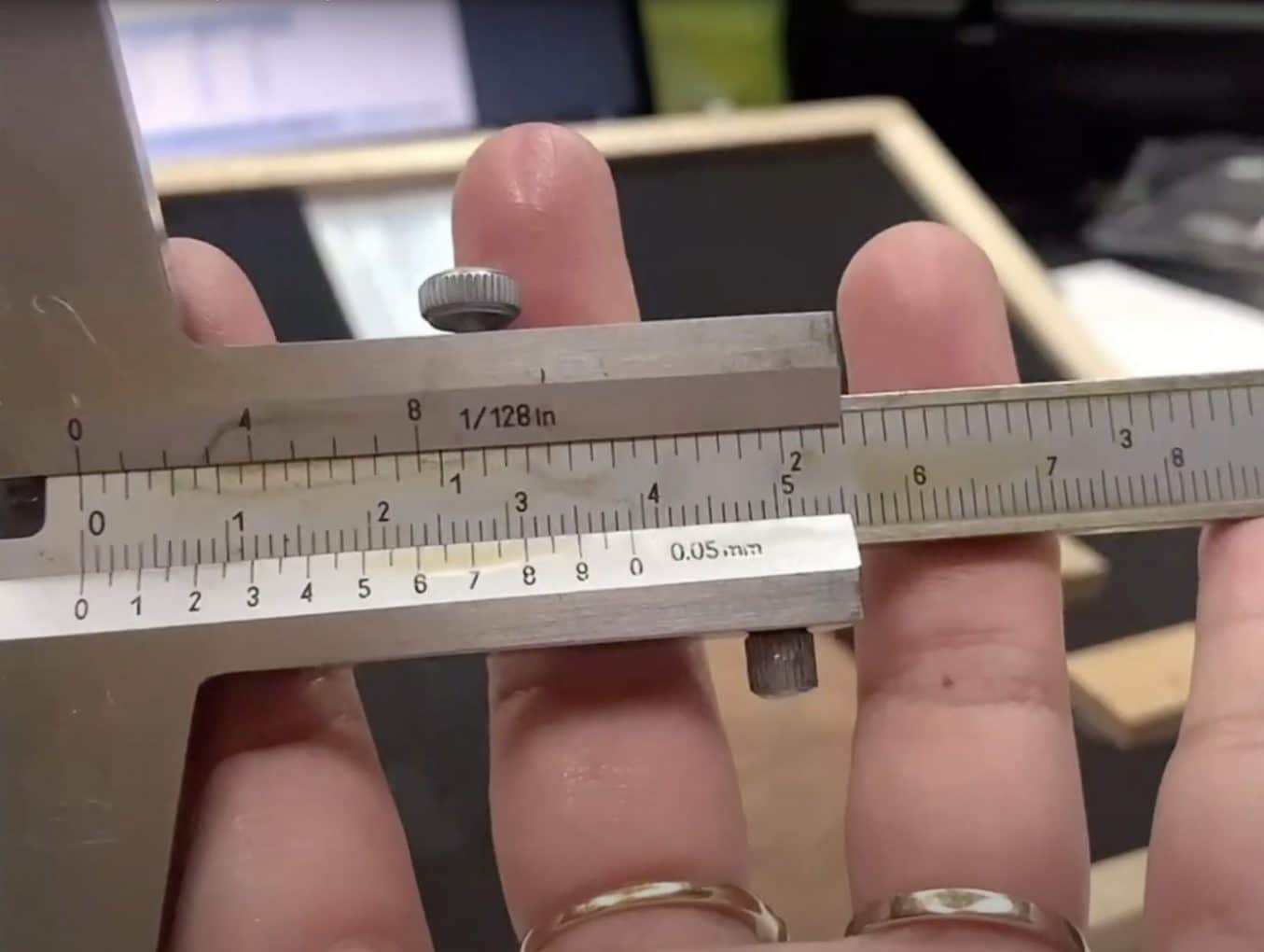 เวอร์เนียร์วัดความลึก Vernier Depth Caliper รุ่น MW170-15B การใช้งานและการอ่านค่า