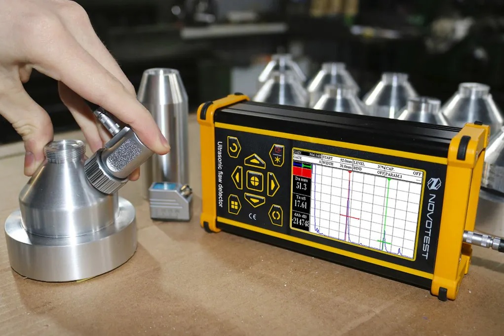 NOVOTEST Ultrasonic Flaw Detector UD2303 เครื่องตรวจเช็ครอยแตกร้าวภายในชิ้นงาน
