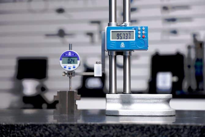 ไฮเกจ Digital Height Gauge with Wireless Data Export MW197 Series Moore & Wright